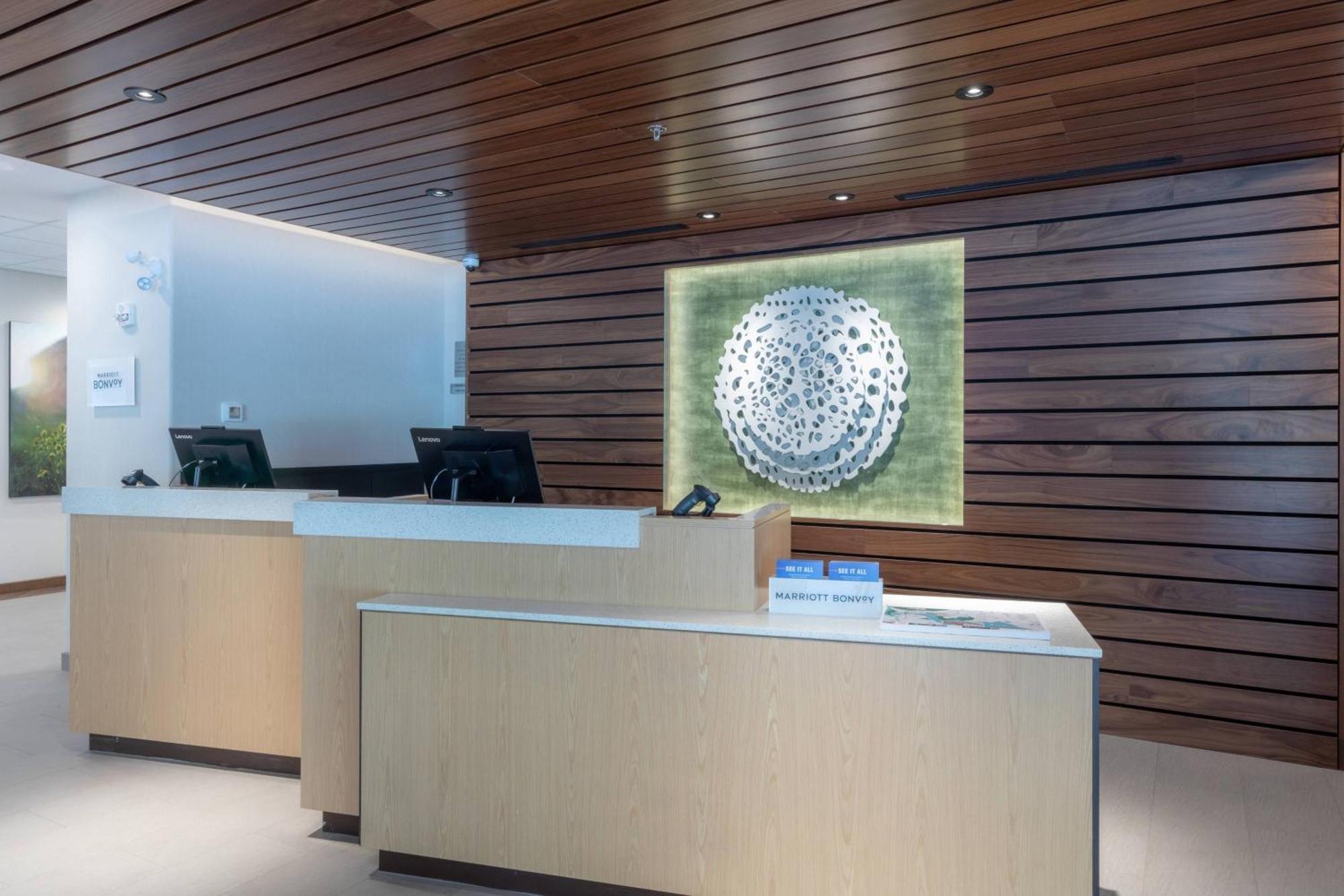 Fairfield By Marriott Inn & Suites Revelstoke Exteriér fotografie